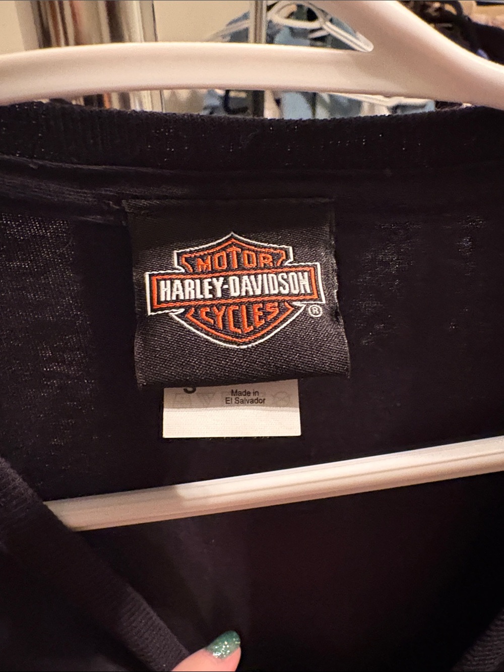 Harley-Davidson Black Long Sleeve Tee with Red Bike & Mt. Rainier Graphic small - Picture 4 of 4